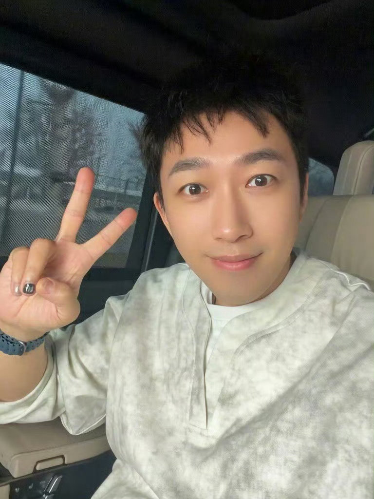  于正说接到诈骗电话于正被诈骗的人套信息于正说现在骗子太多了 骗子手法越来越多，