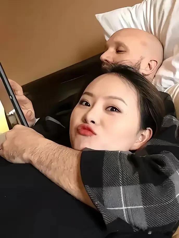 安徽女孩和美国“卤蛋”男友的婚姻故事，那可是充满了戏剧性。1992 年出生在安徽