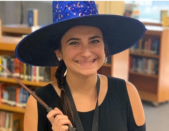 太炸裂了！
“月度最佳教师”被指控！
和学生发生性关系。

事情最开始。
是有老