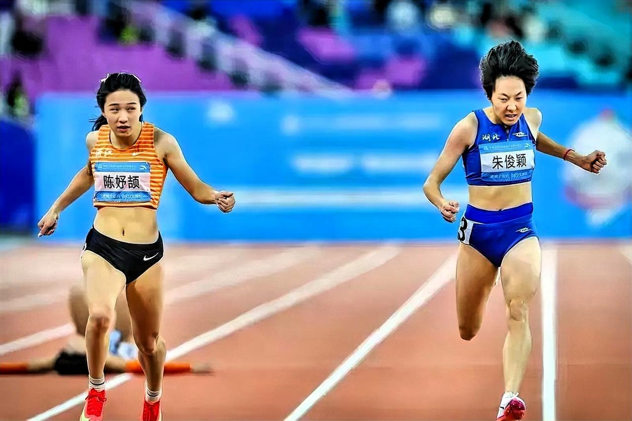 1. 优势与潜力拉满 ：她刚在2025年全运会上以11秒10打破亚洲青年纪录夺冠