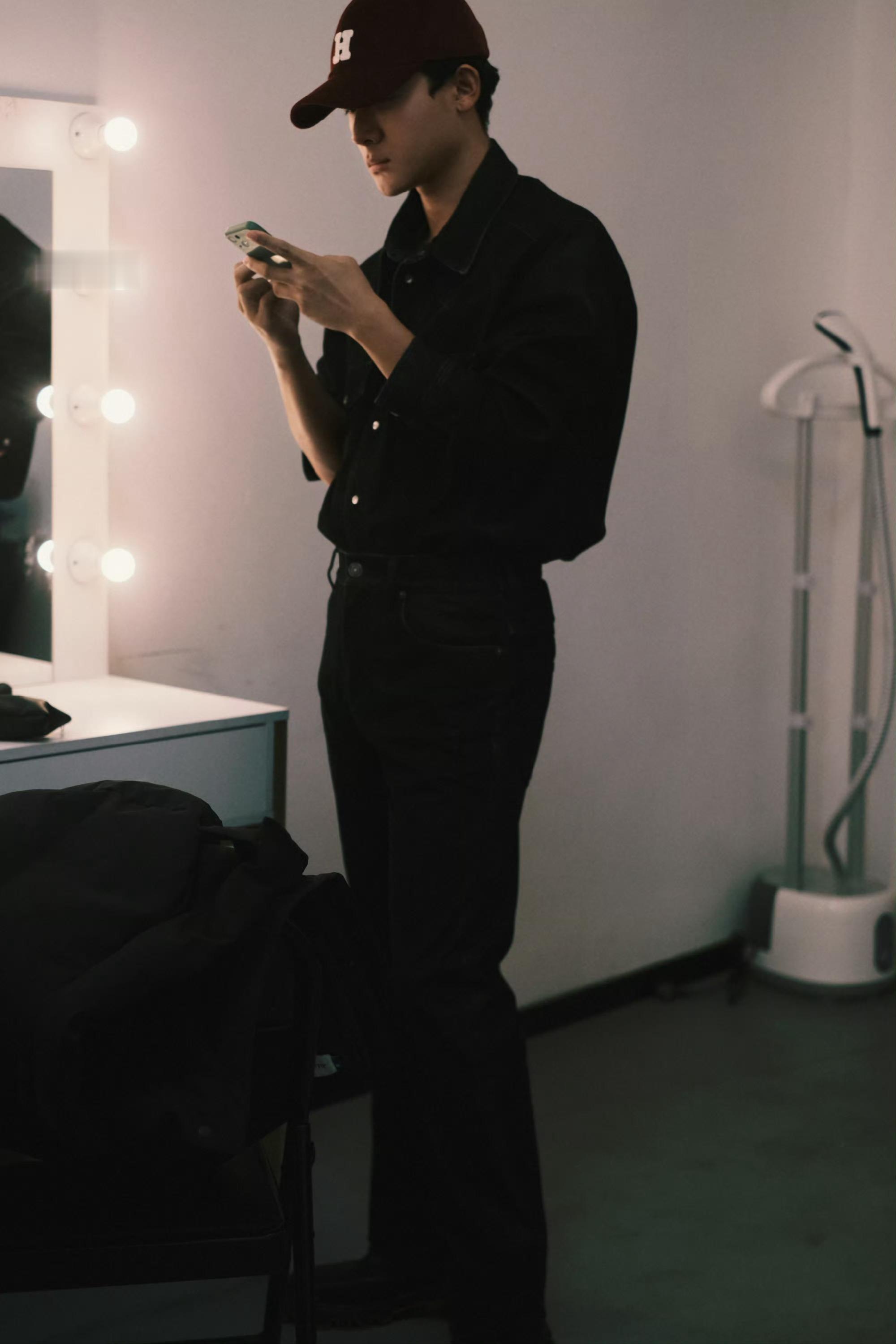 张晚意hazzys品牌代言人张晚意诺珮诗焕光代言人张晚意张晚意生活手记低调谦逊底