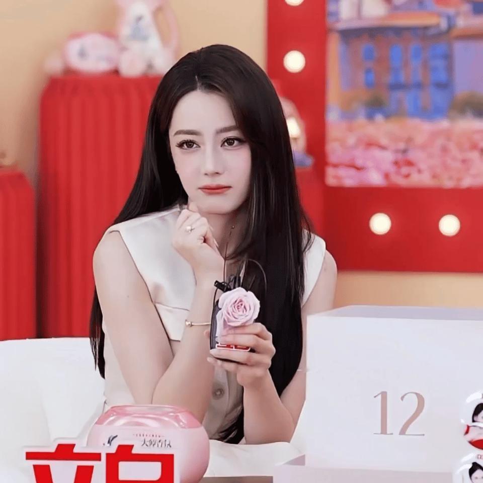 虽然不能同时拥有一切下证好期待卫蓝啊[哇][哇] ​​​