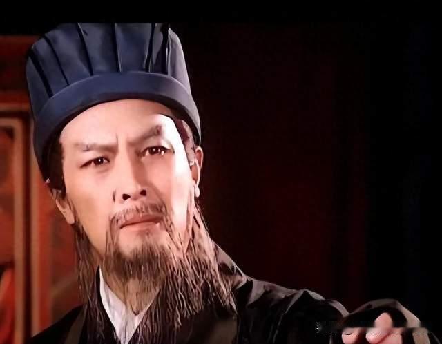 诸葛亮死前，刘禅问了他一个问题，诸葛亮当场吐血：陛下臣尽力了