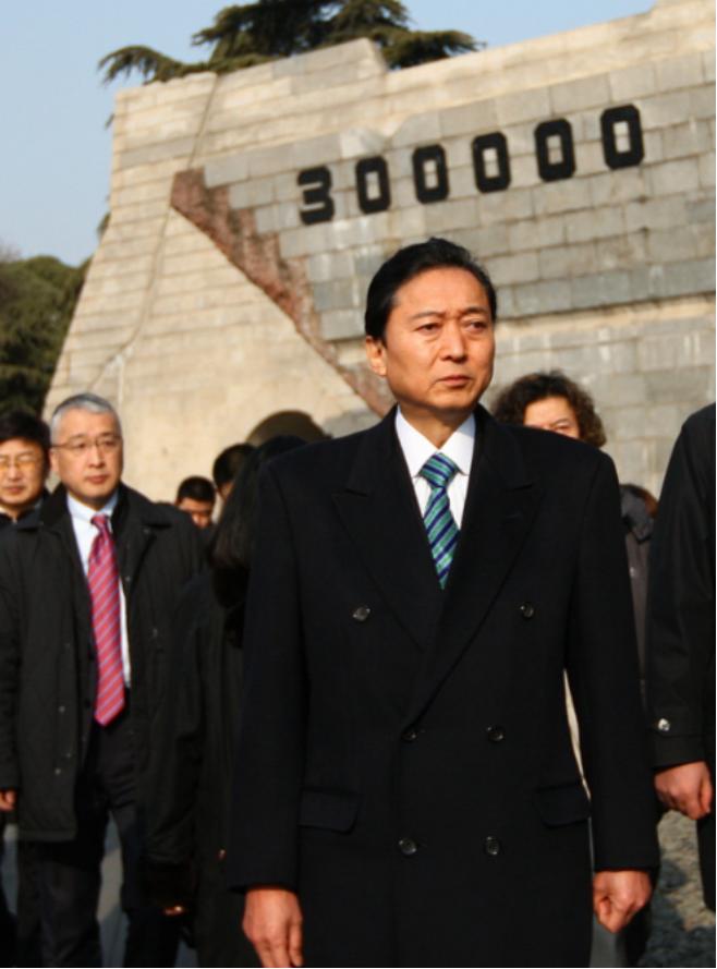 鸠山由纪夫现场怒批！

日本百人讨论会炮轰高市早苗，鸠山再发声：涉台言论必须撤！