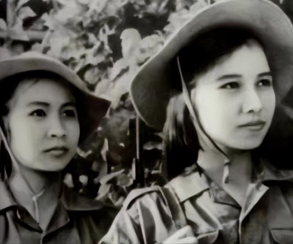 1979年，黄干宗被两个越南女兵“掳”进了大山深处。他本以为自己必死无疑，却没想