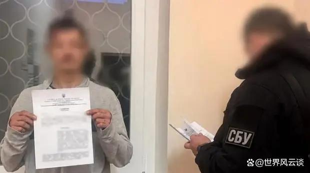 太荒唐！一名掉队的俄军士兵突然闯进房间，干掉5名熟睡的乌军士兵，可干完这事后他没