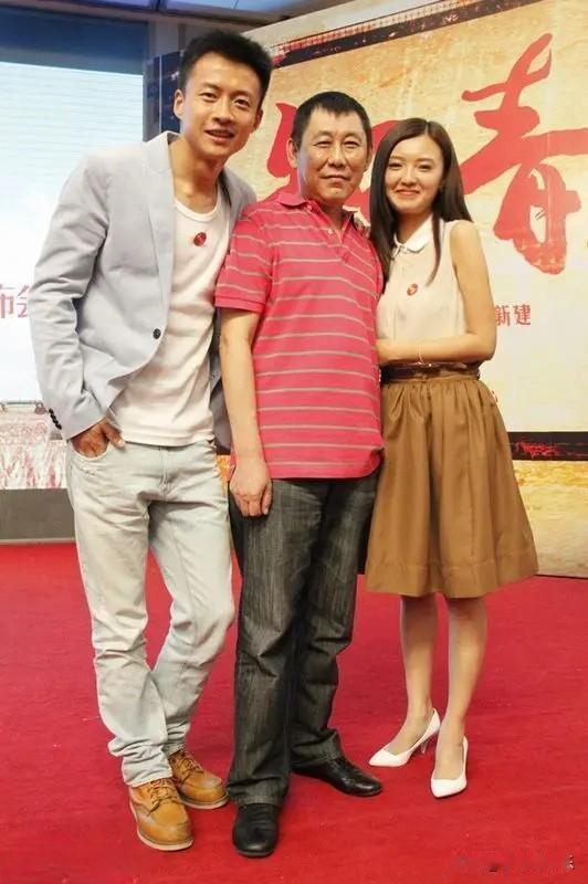 男演员是唐曾，女演员是谁啊？首上去落落大方，气质真的好。