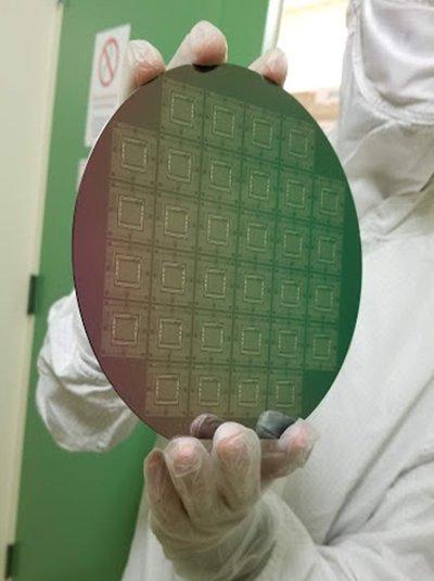 碳纳米管逻辑晶体管性能超越硅片，全新赛道能否绕开EUV限制？

没法彻底不用任何