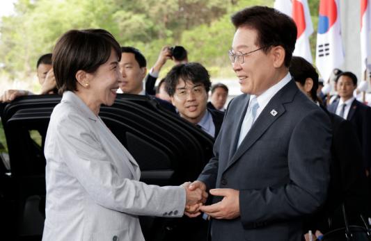 李在明欢迎日本首相高市到访韩国！

5月19日，日本首相高市早苗抵达韩国大邱国际