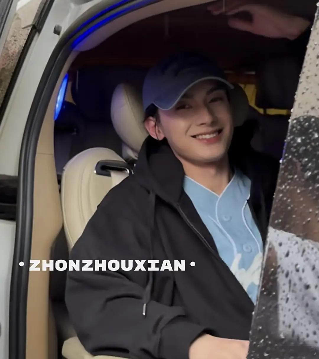 这居然不是王鹤棣🙉 