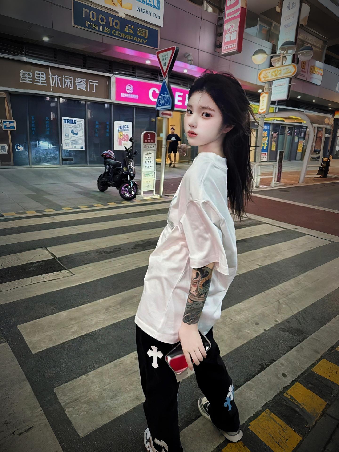 我也有个花臂梦 奈何家父略懂拳脚.