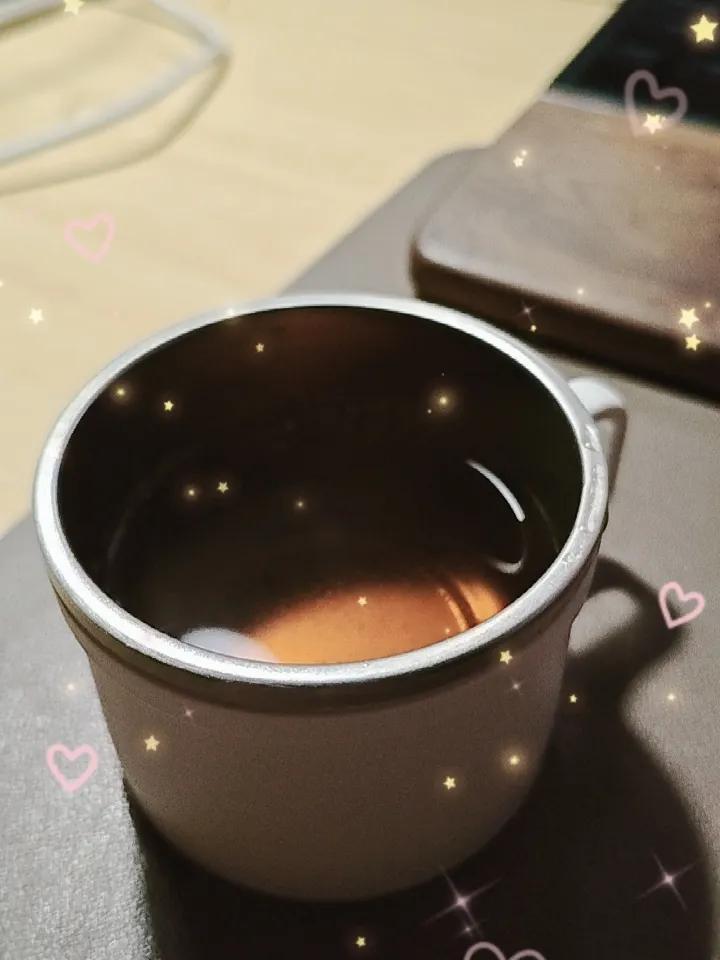 记录我的2026凌晨将至，笔尖追着最后一点星光，脑子空荡却不肯停笔，熬的不是夜，