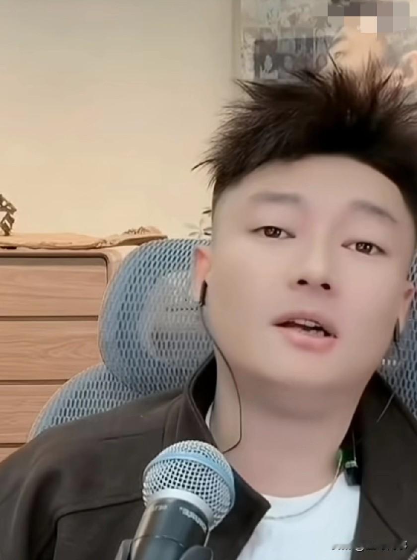 宇文泡回应离婚，彻底结束了！

我会玩这个互联网，知道怎么玩热度，但那只是一时的