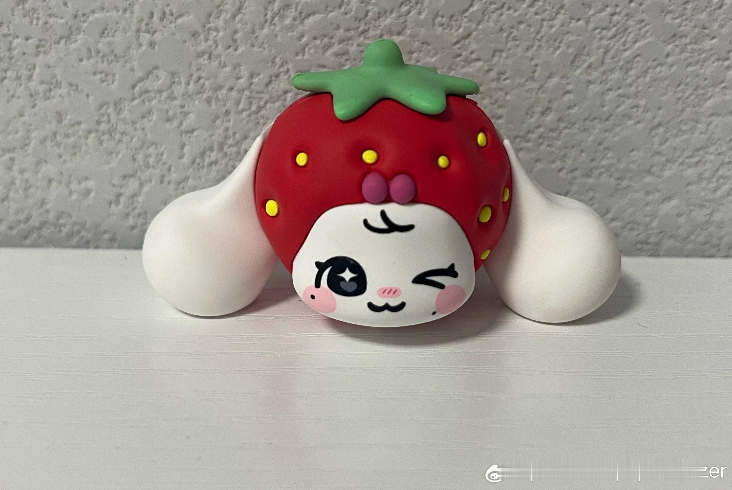 草莓趴趴也好可爱