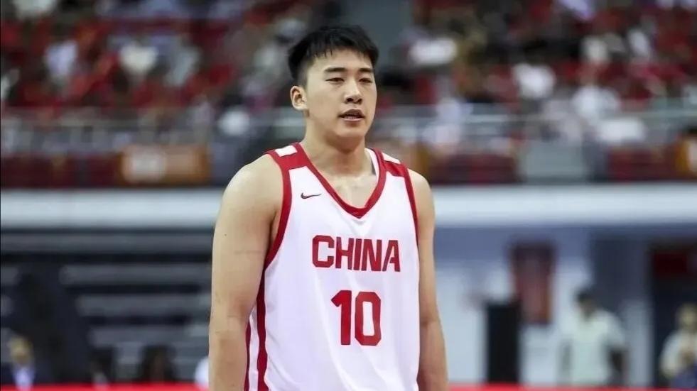 均衡亦有短板，王俊杰需要大赛淬炼
 
王俊杰算得上国内新生代里技术最均衡的锋线。