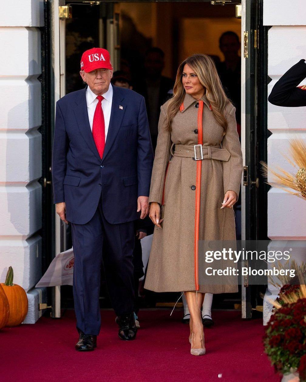 【黄金时代】2025万圣节，更多川普和梅拉尼娅照片！梅拉尼娅南瓜装很新颖！美国和