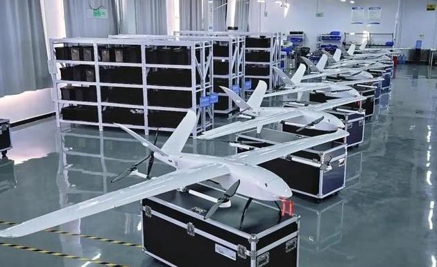 脸都不要了！俄罗斯媒体放出一组数据，说中国每个月能生产出 50 万架无人机，战时