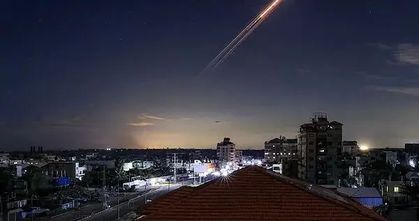 特朗普称不达目标不停战 伊朗称何时停战由伊方决定