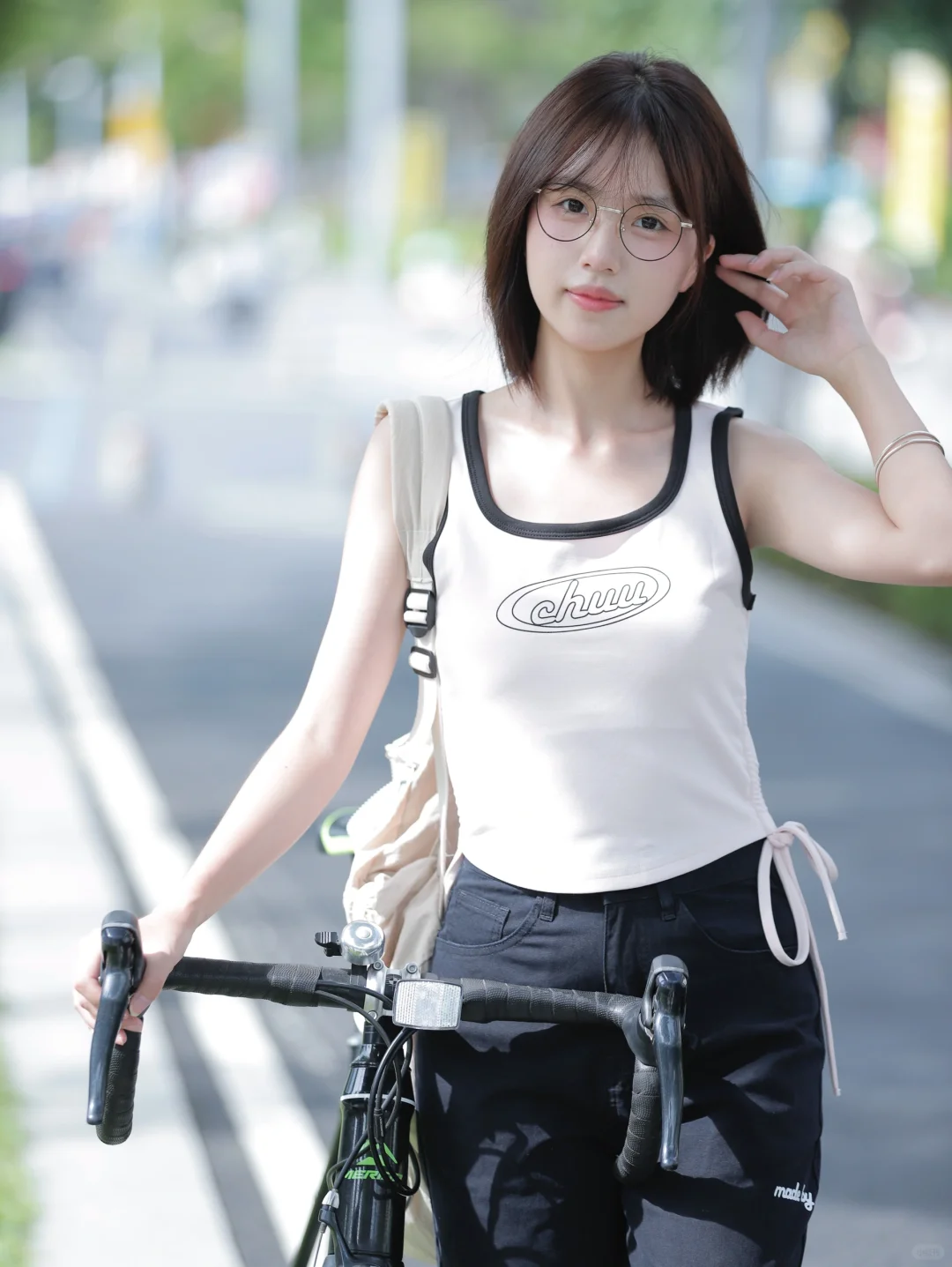 都来剪短发吧