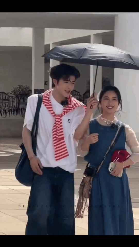 尹浩宇和男和女都好磕派派和谁都好有CP感啊！晓明哥肩头的依赖、突然收花的惊喜、姜