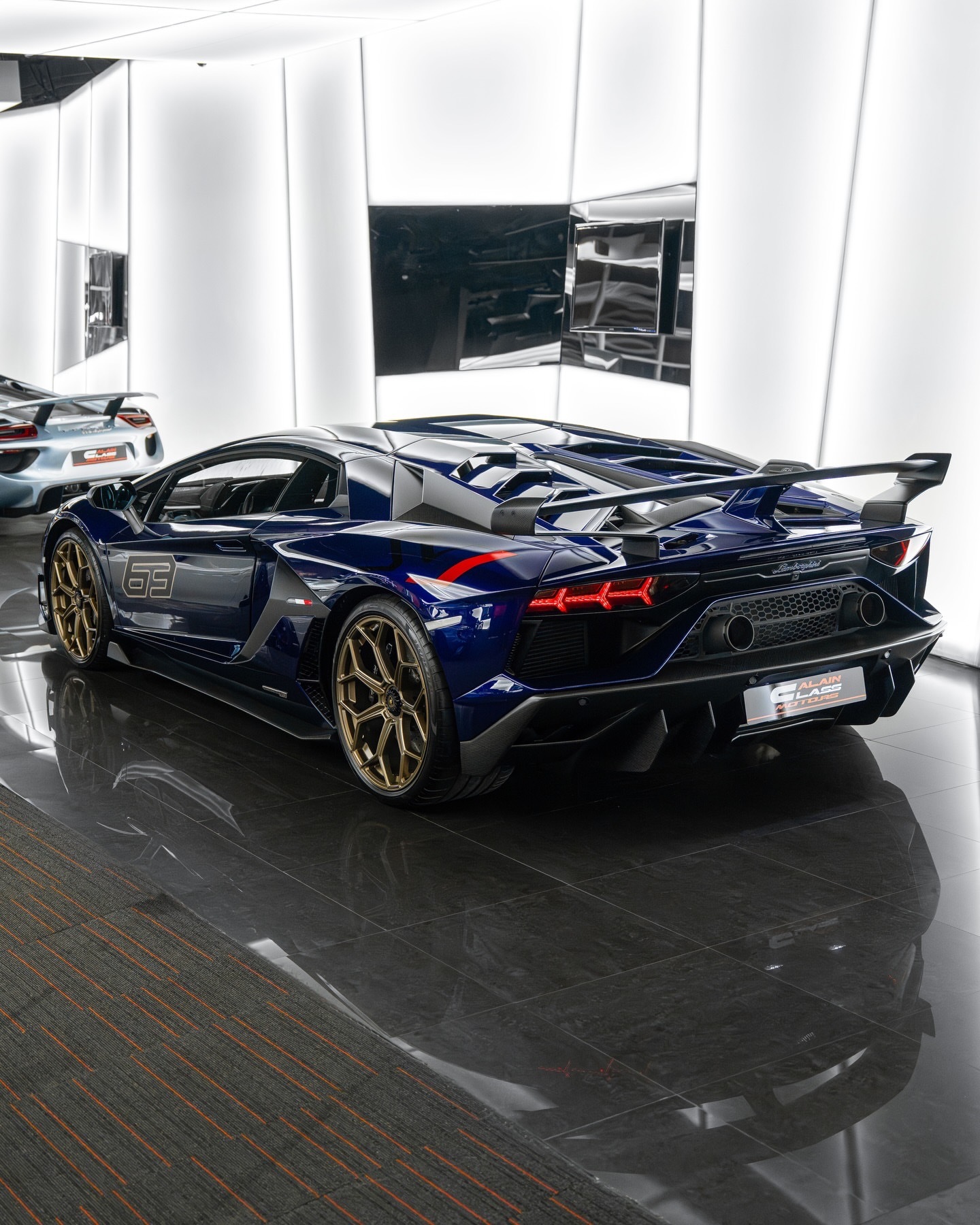 2019年兰博基尼Aventador SVJ维奥拉·阿莱西娅彻底改变了外观——在