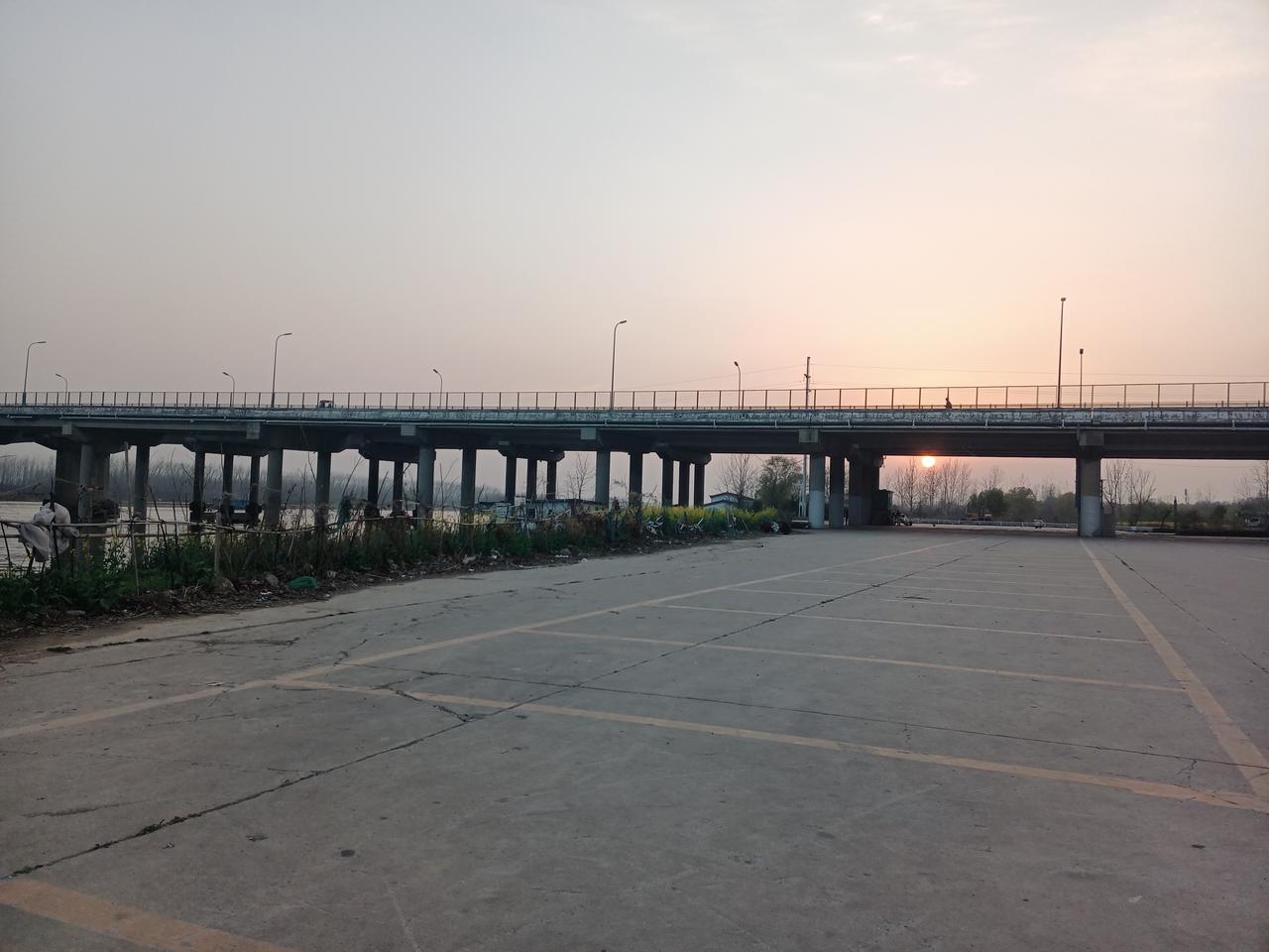 二月初九京杭大运河晚霞。