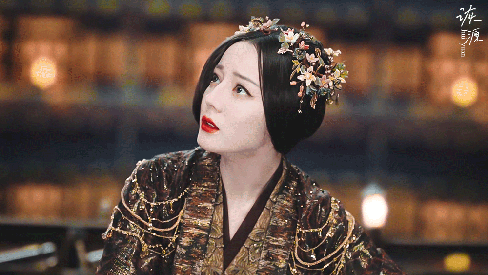 迪丽热巴 《白日提灯》贺思慕 / 动图▷EP16-06 中分+黑衣（黑金）-以为