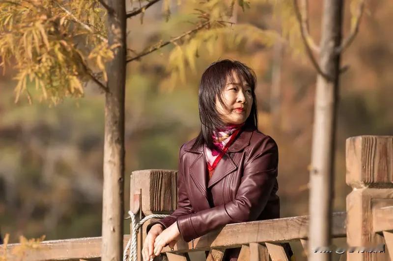 与50多岁女人交往我应注意什么?与50多岁女人交往我应注意什么
这个年纪的女人，