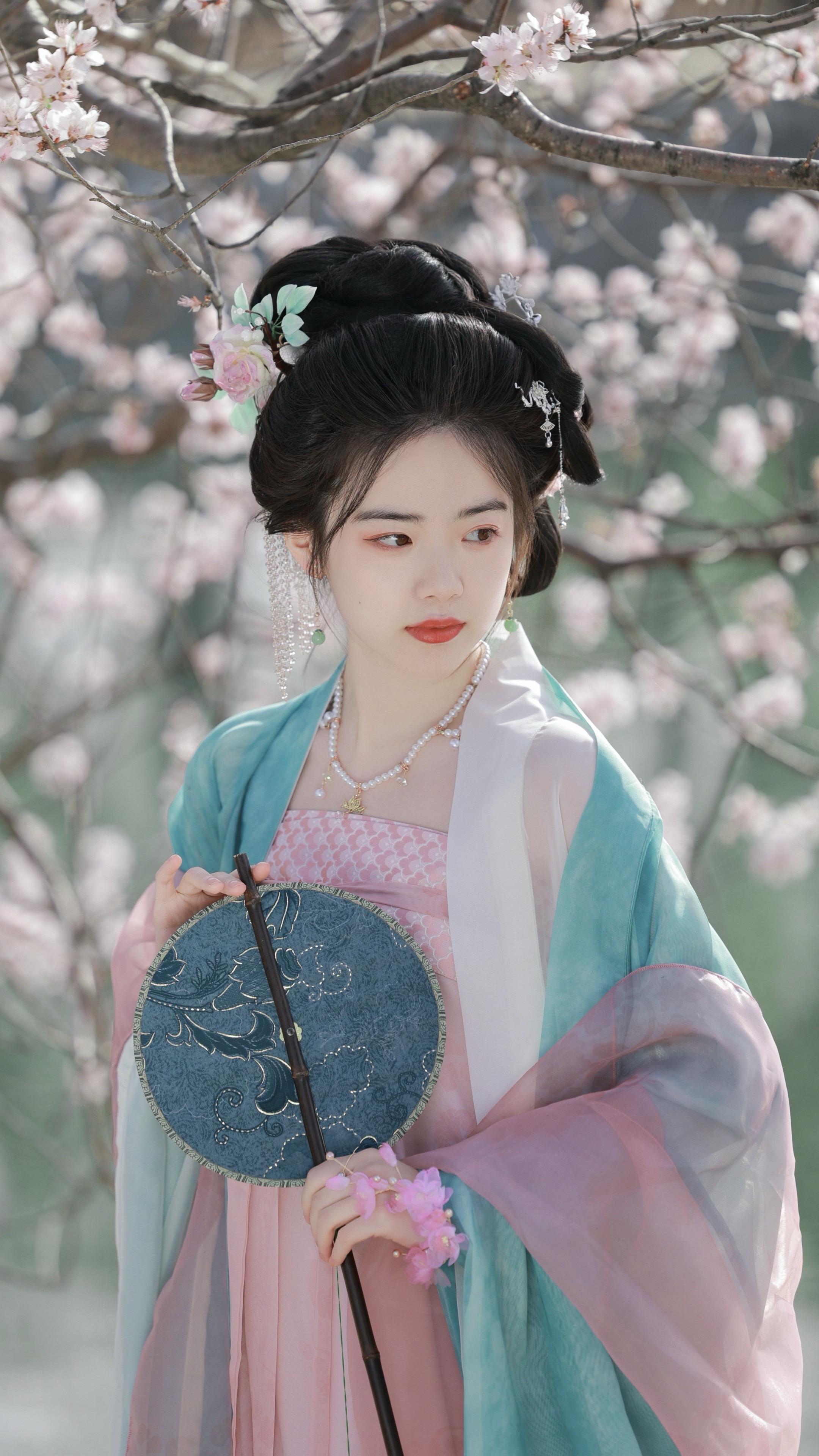 春色尚好，你若在更好。