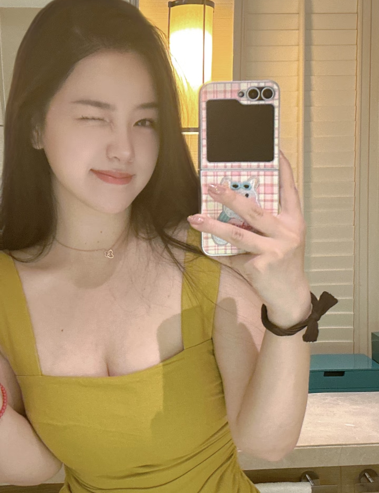 每天早起打卡正经又好看的小伙伴们早鸭 ​​​