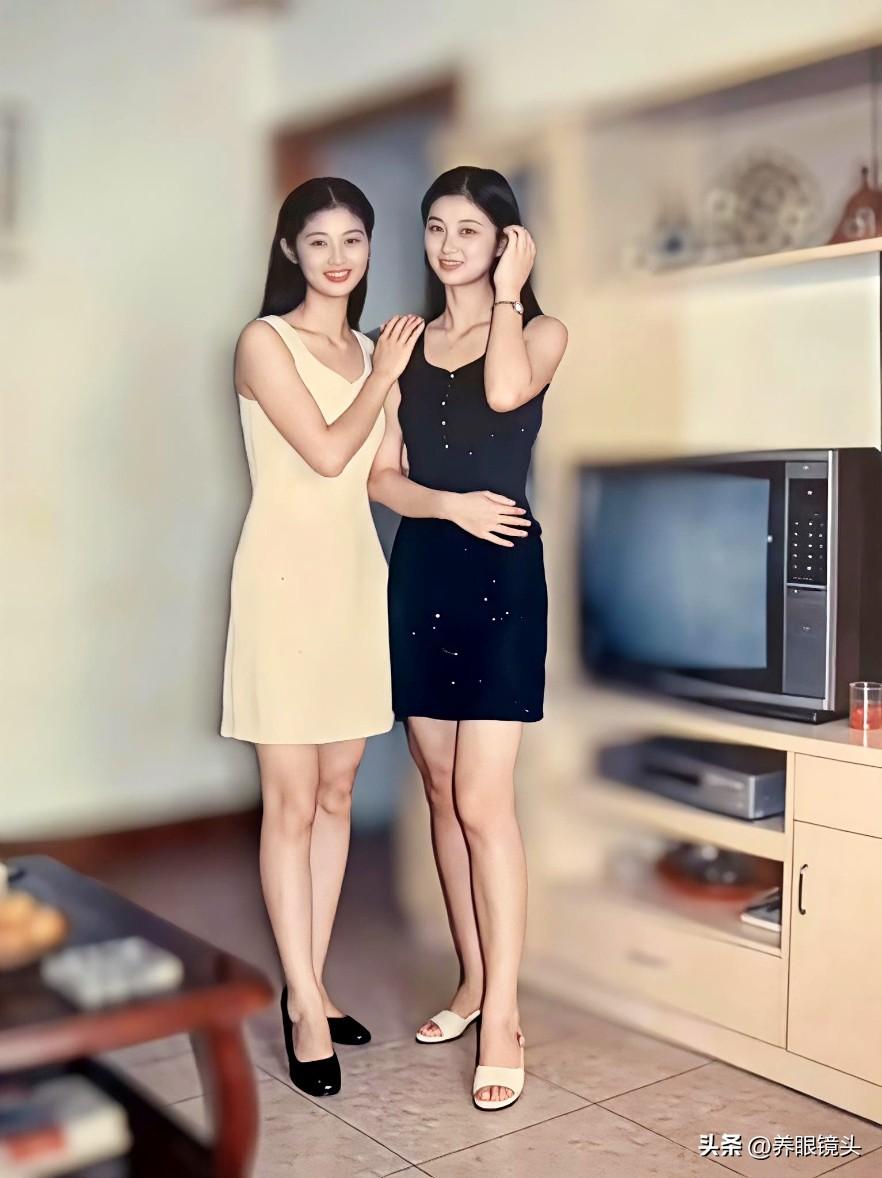 闺蜜穿搭指南，甜美与优雅并存！