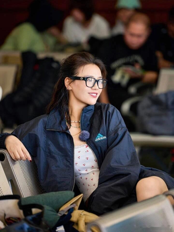 马思纯女人中的女人看马思纯划船果断指挥的样子，真是又帅又可爱，这波女子力我直接圈