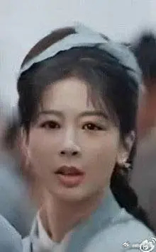 杨紫的脸这是怎么了？有点吓人 