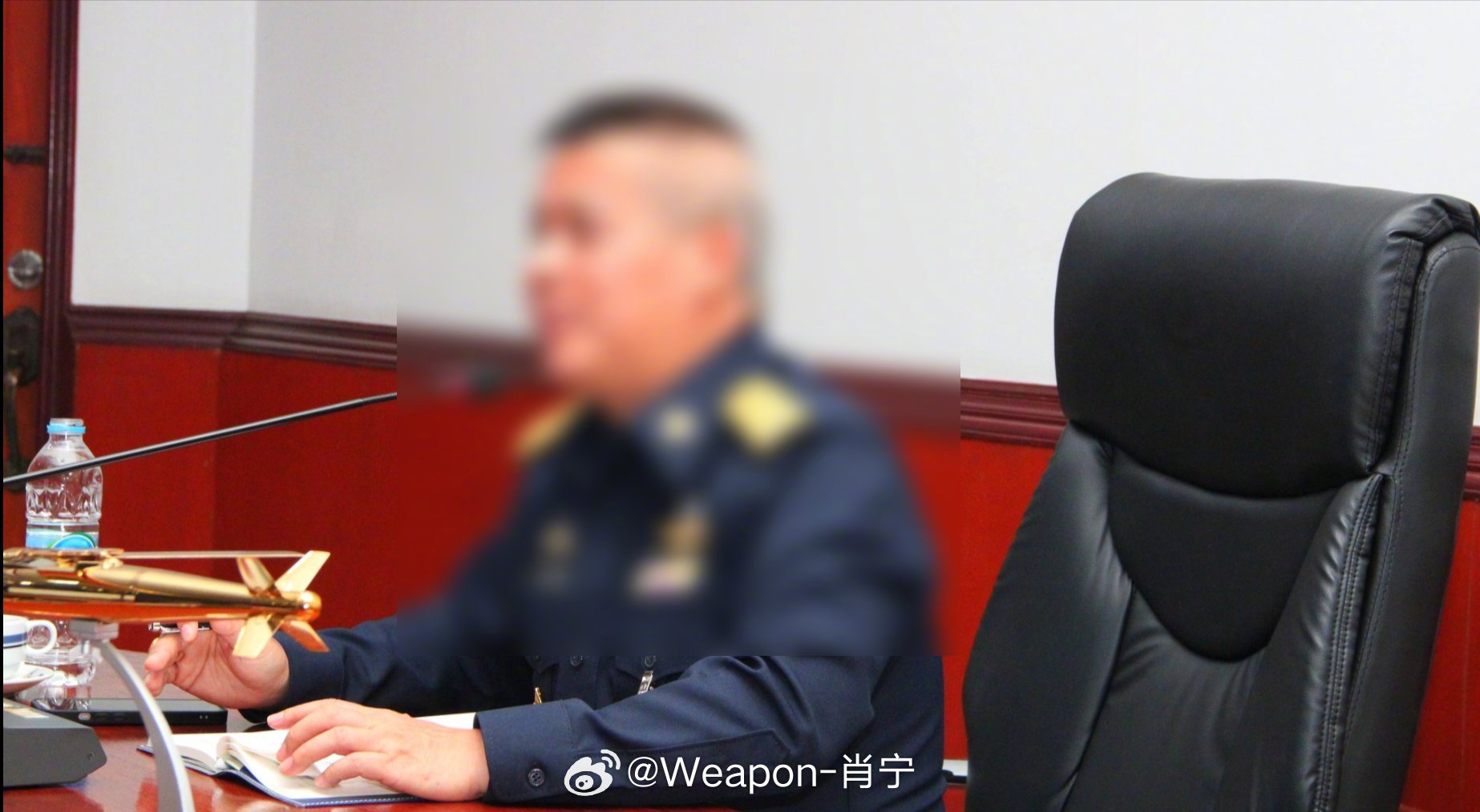 烽火问鼎计划 泰国空军与中国长征贸易有限公司举行会议。议题可能是关于航空炸弹精密