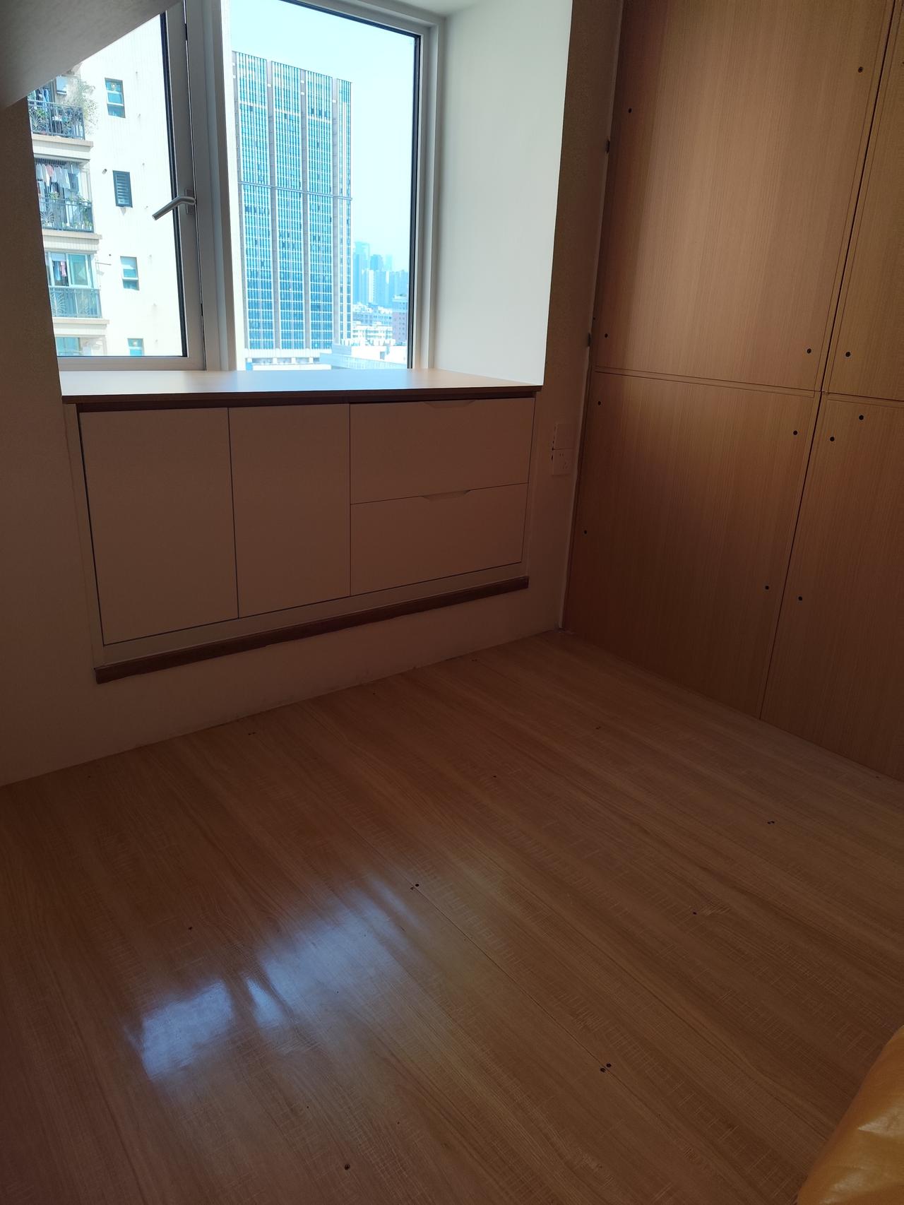 今天带阿姨在西乡做了一个89平的三房，收入1000元，给去阿姨300，就剩700