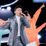 大湾区晚会 气势如虹如刘畊宏谁能拒绝又会健身又会唱歌的刘畊宏！大湾区舞台上的他气