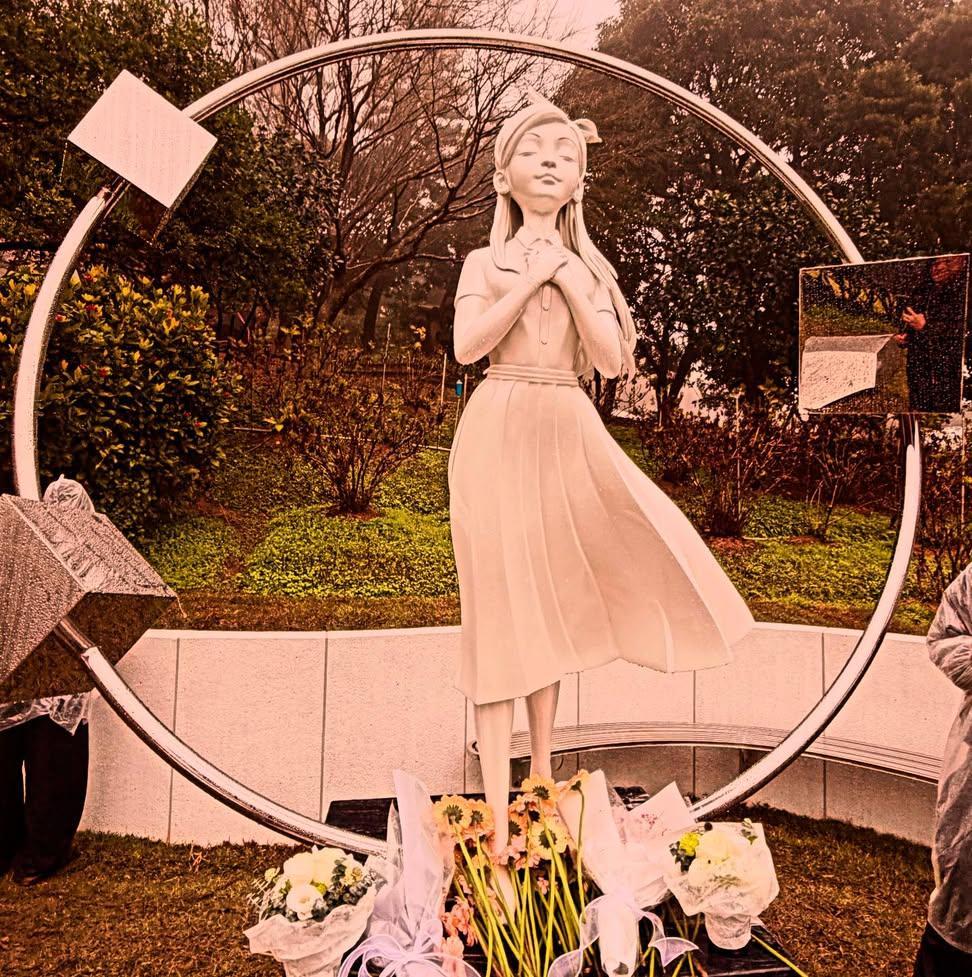 蔡康永：「今天看到你的雕像了，铜跟大理石，是坚强的材料。我望著雕像，心里暗暗的叹