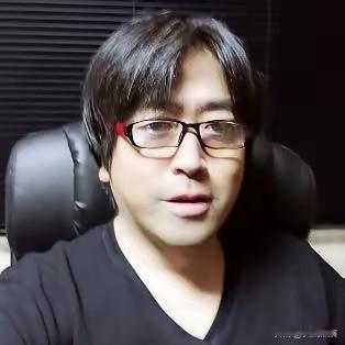 毕业于早稻田大学的日本商界人士酒本正夫说，“李在明总统的能力很强”

李在明是真