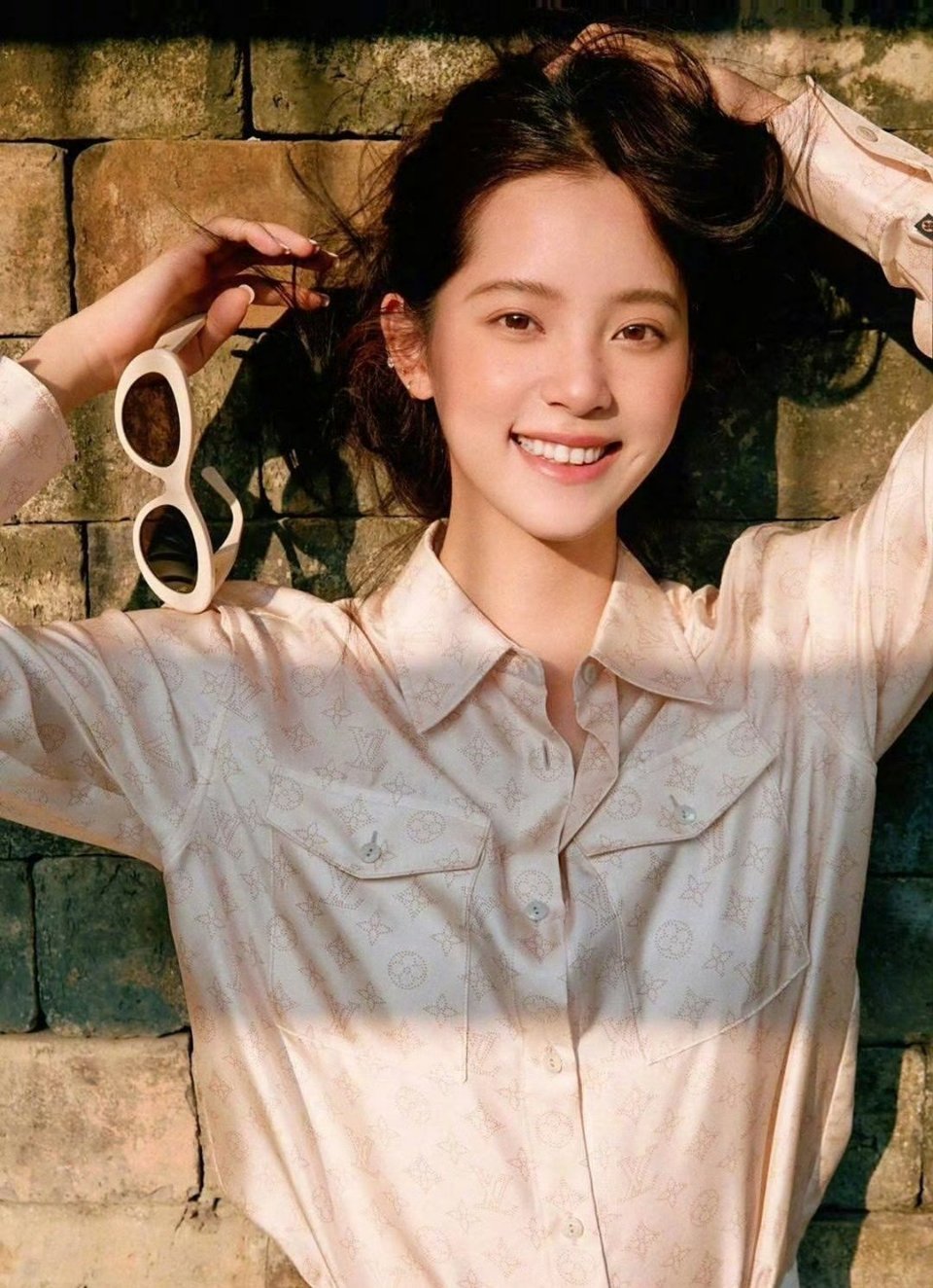 欧阳娜娜的事业心一塌糊涂这小妹妹又谈恋爱了，从男友的长相来看，她谈恋爱应该都是不