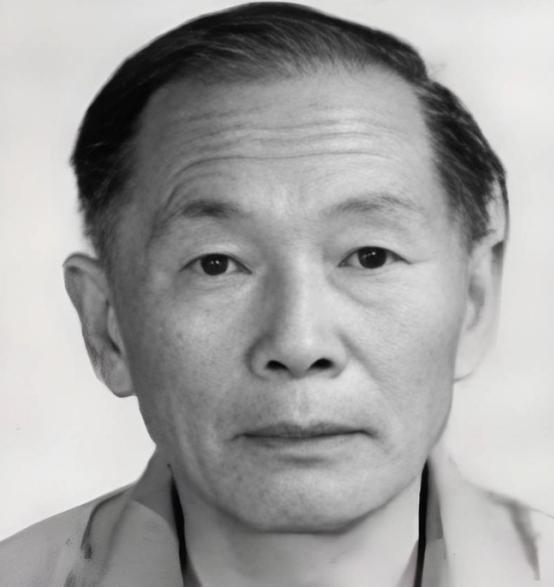 1989年，几名美国中情局探员突然出现在一位中国老人的家门口，出示证件后，直接对