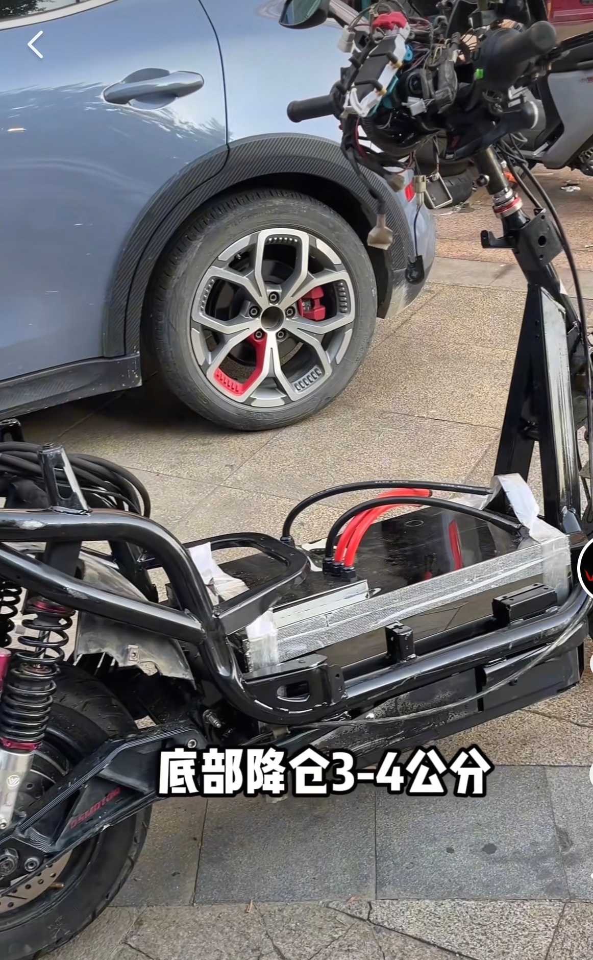 最近经常在短视频刷到 爆改电摩进藏类似内容，我看有些车的电池都是88V 300多