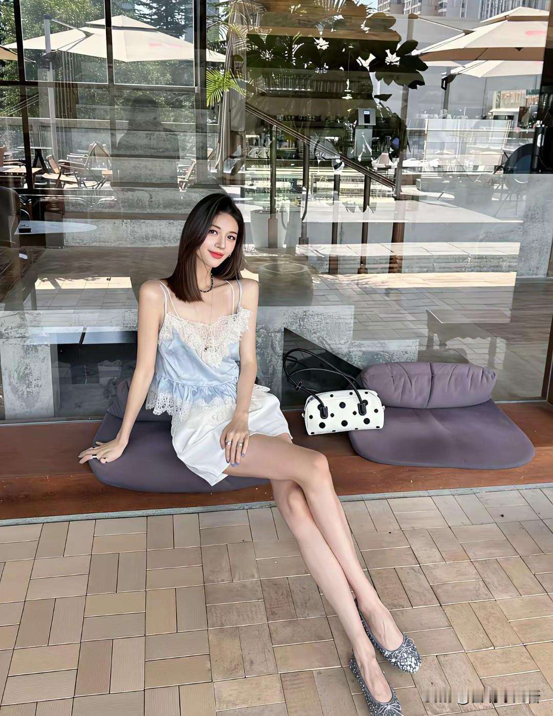 180+肤白貌美大长腿好身材