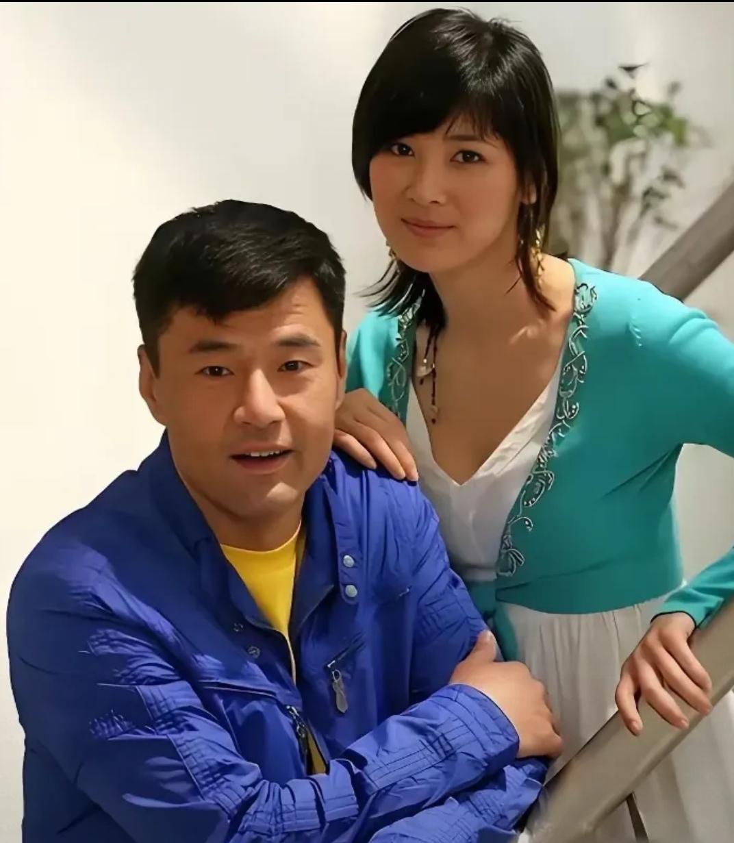 结婚35年，赚钱做饭零绯闻，63岁于荣光为何难逃离婚结局
 
于荣光直到最后都没