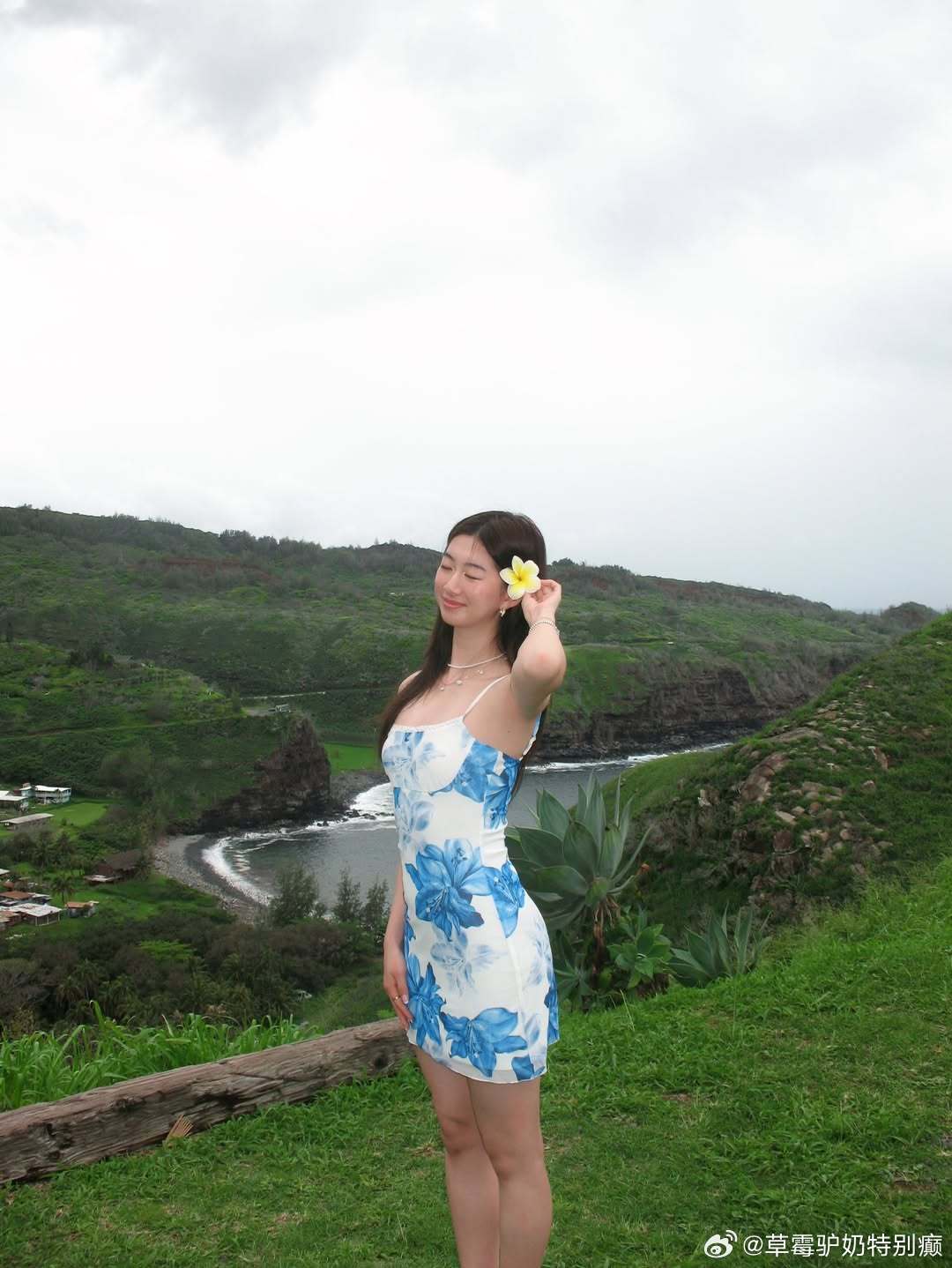 王艾米在夏威夷度假中～小考小玩 大考大玩～（她也要参加世界杯的） 