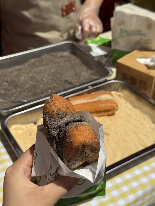 原来厦门真的有6r一个油条包麻糍😭