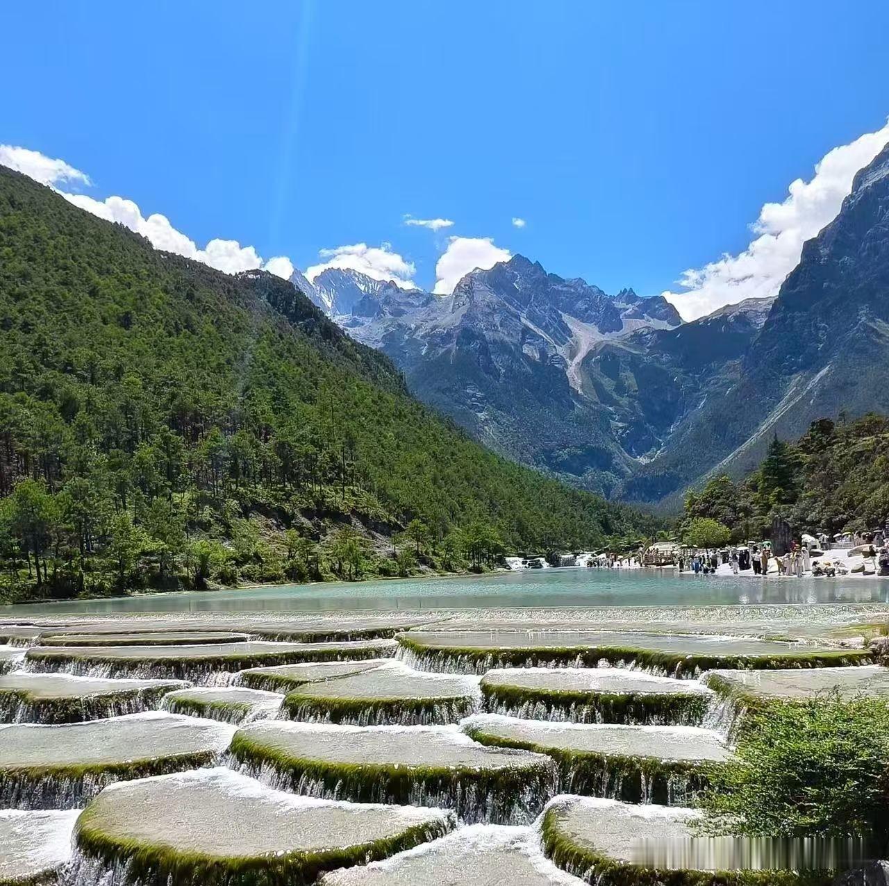 外围风险落地！周末四大方向迎来催化，超跌反弹行情如何把握
 
持续困扰市场的外围