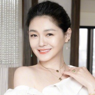 具俊晔曝与大S结婚的真正原因网友对具俊晔与大S结婚的动机持怀疑态度。有人认为两人
