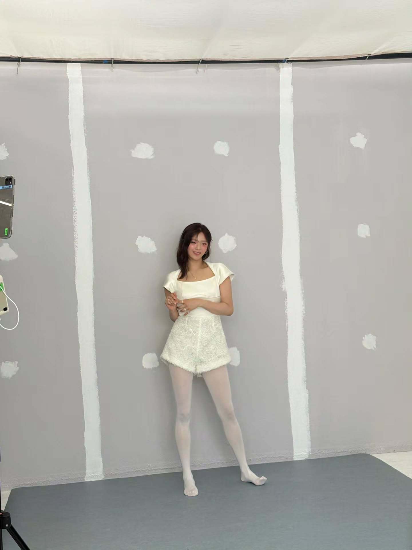 jy_piece ins【🩵】宝宝来发芭莎杂志的花絮照了🥺🥹🥹俞定延