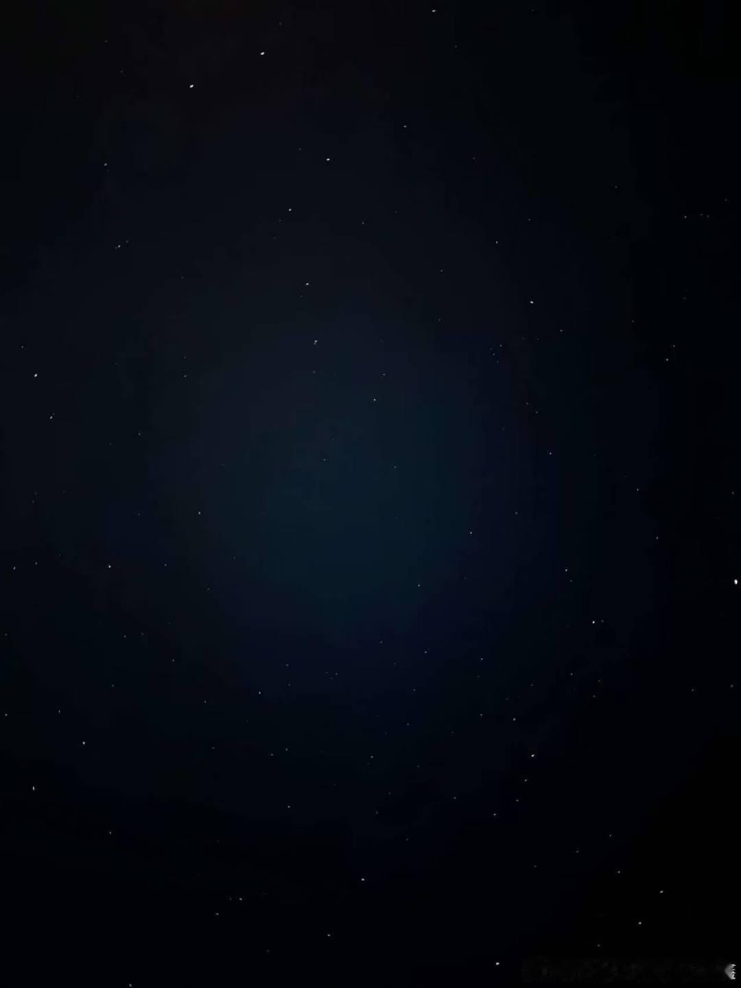 丁程鑫下雨之前拍的星空丁程鑫晒下雨之前拍的星空  哦莫哦莫是好看的星空捏～ 