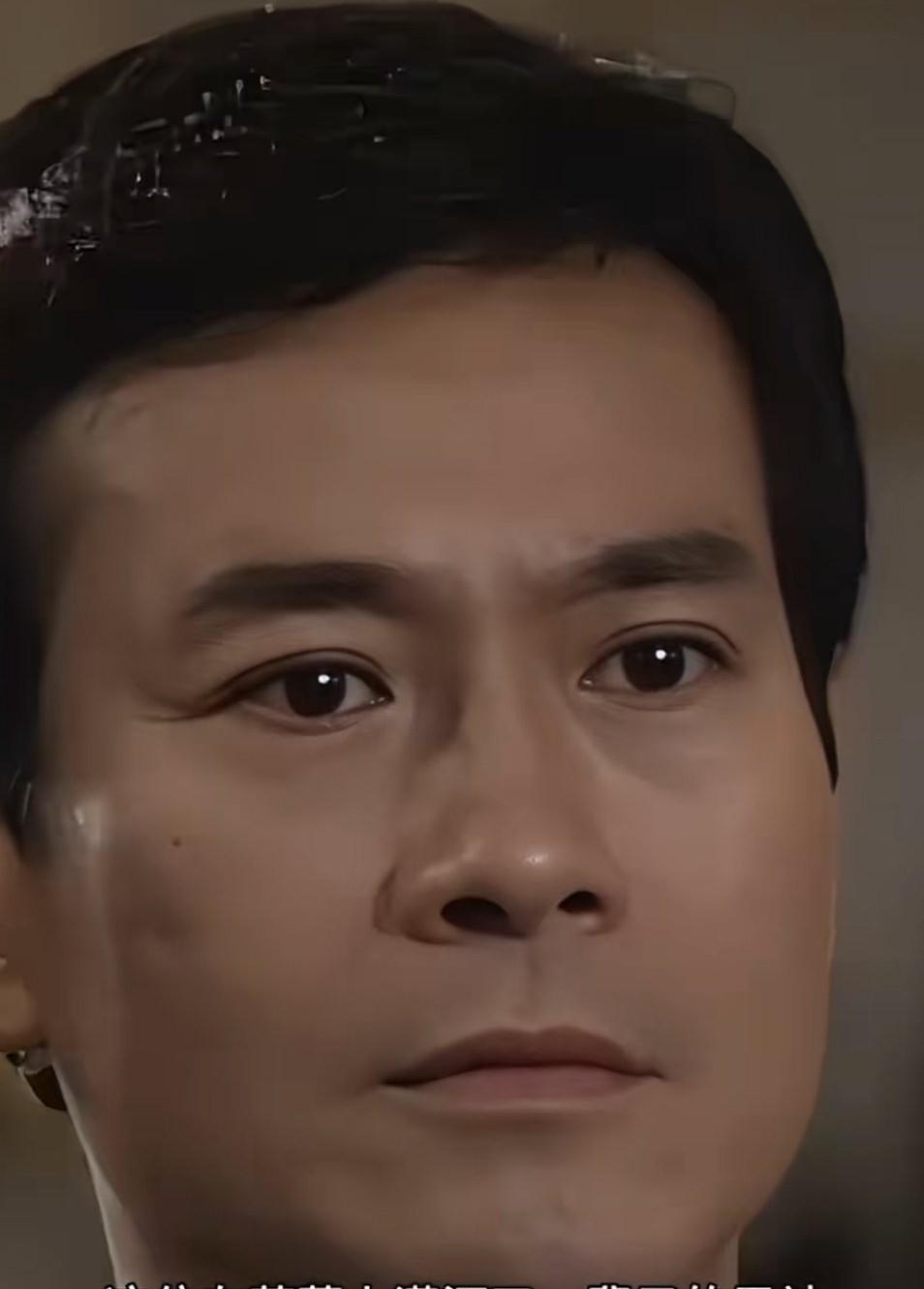 他是一个帅了一辈子潇洒了一辈子的男人，娱乐圈中没有几个人能做到像郑少秋一样帅了一